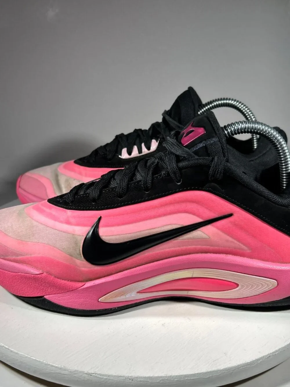 Nike A'ja Wilson A'One Leo Lights Basketball Shoes Womens Size 8.5 Pink Sneakers
